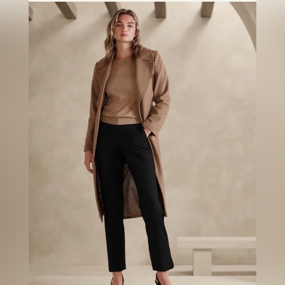 Banana Republic Factory Avery Straight Pants, Size 2, Black Dress Pants - Picture 1 of 12